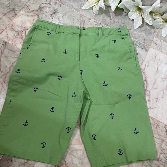Briggs New York Pants - Briggs New York shorts w anchors size 14